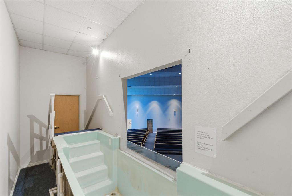 Willow Park Baptist Church - Commercial Sale