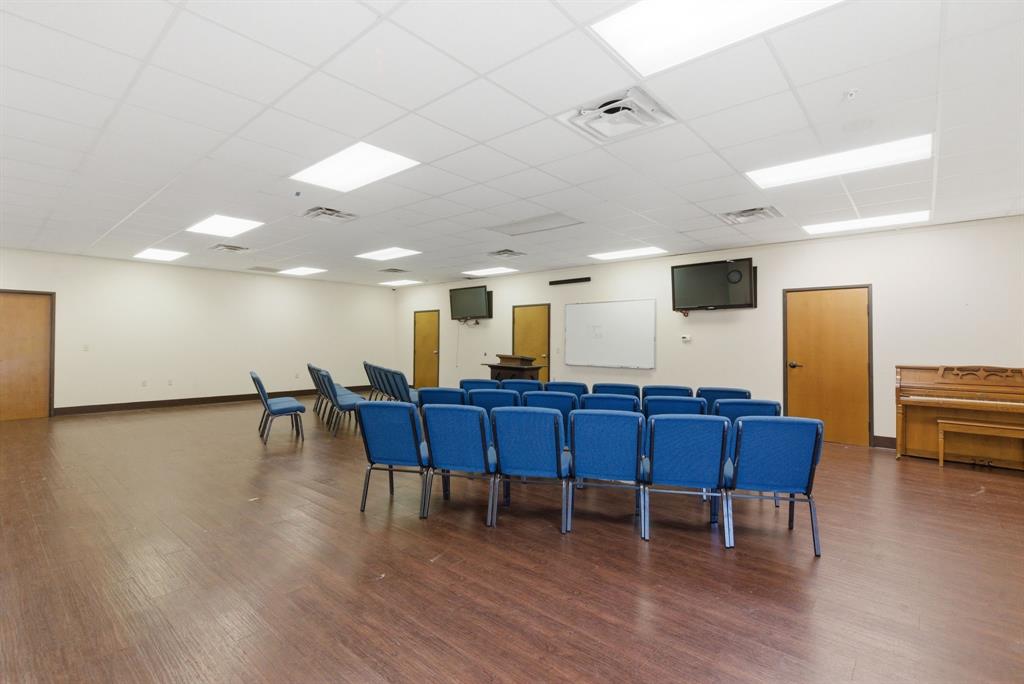 Willow Park Baptist Church - Commercial Sale