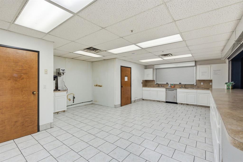Willow Park Baptist Church - Commercial Sale