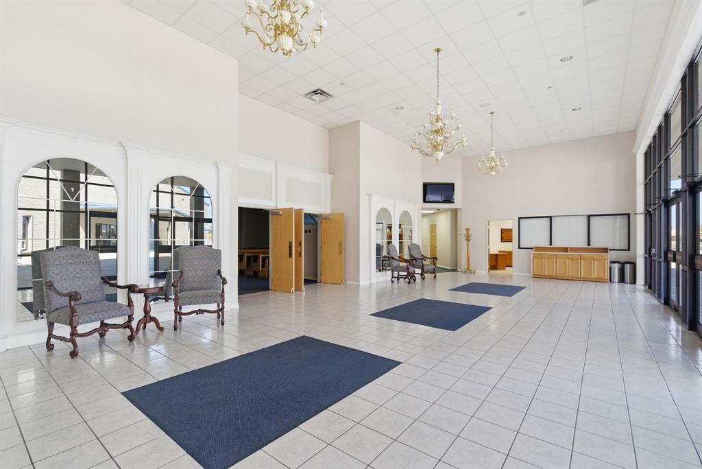 Willow Park Baptist Church - Commercial Sale