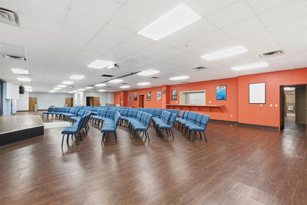 Willow Park Baptist Church - Commercial Sale