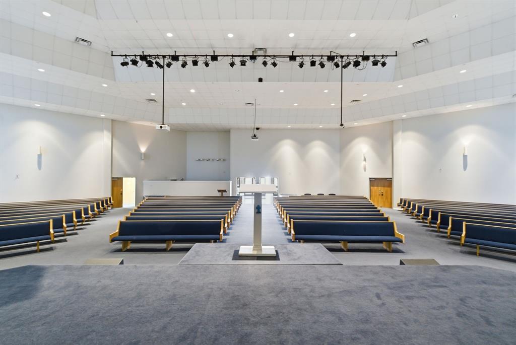 Willow Park Baptist Church - Commercial Sale