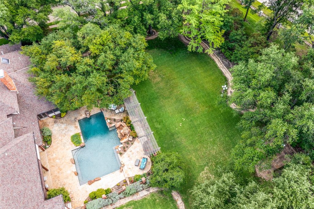 Willow Bend Country Ph One-R - Residential