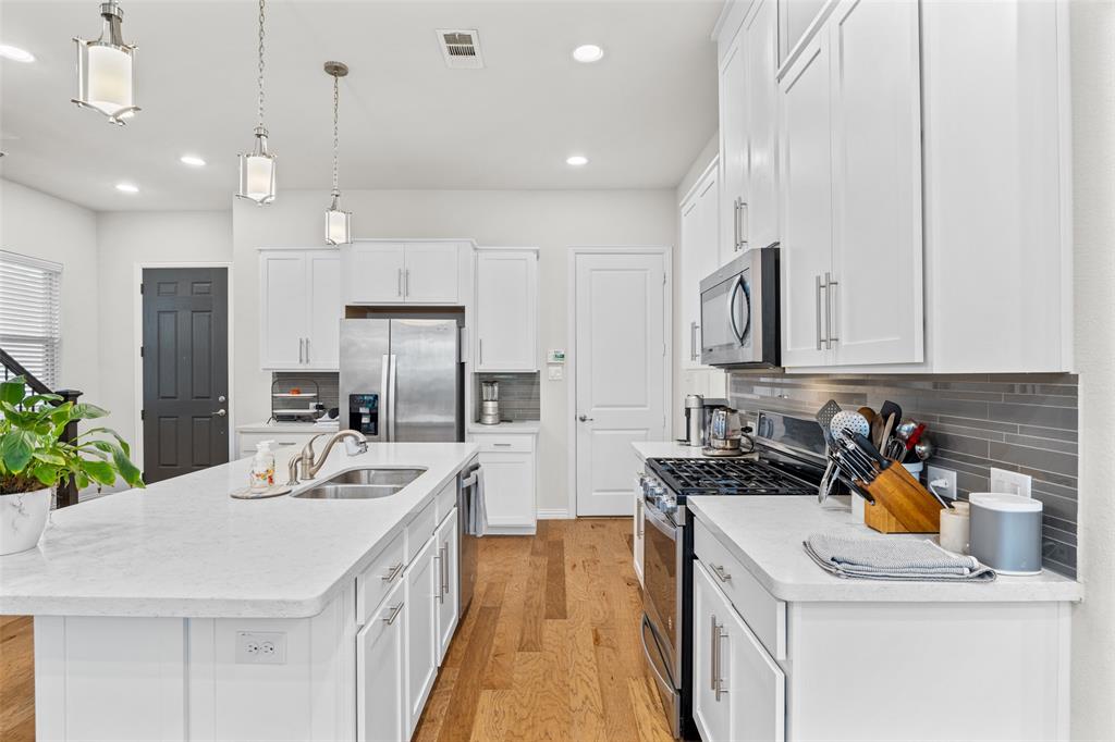 University Place Add Ph 1 - Residential Lease