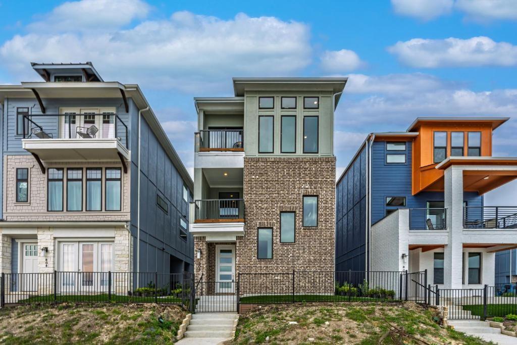 Sapphire Bay - Residential