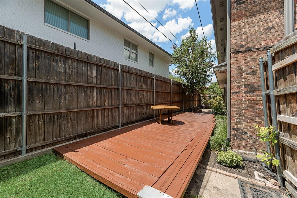 Silvertree Square - Residential