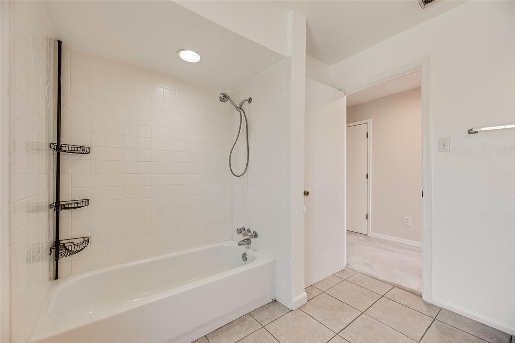 Silvertree Square - Residential