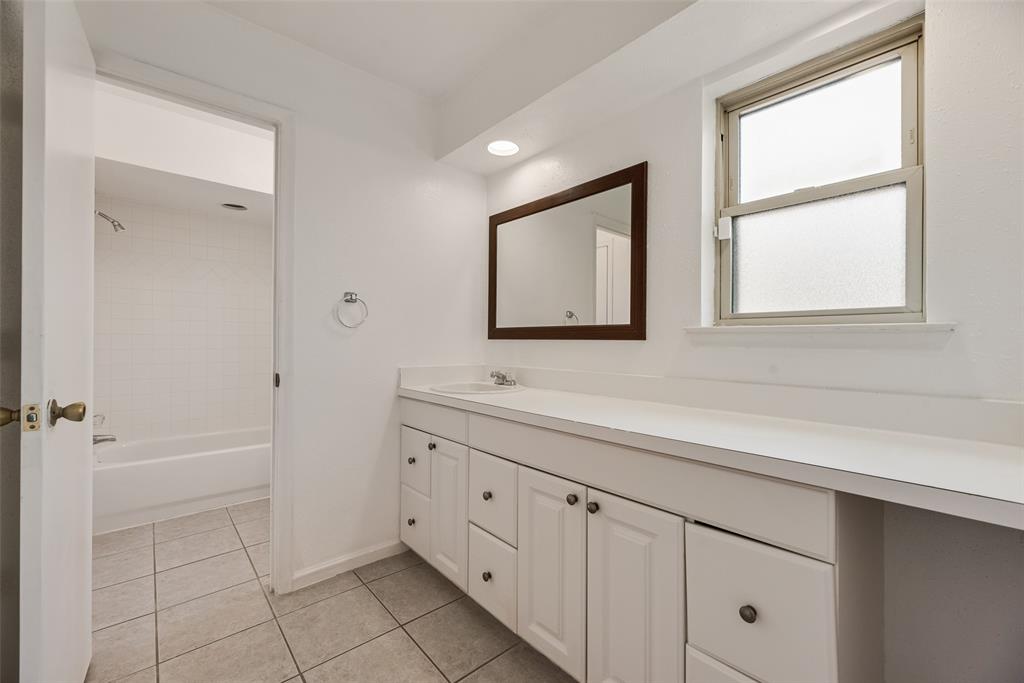 Silvertree Square - Residential