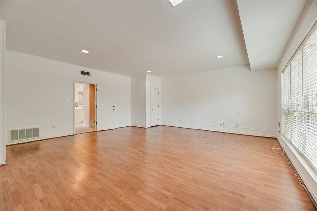 Silvertree Square - Residential