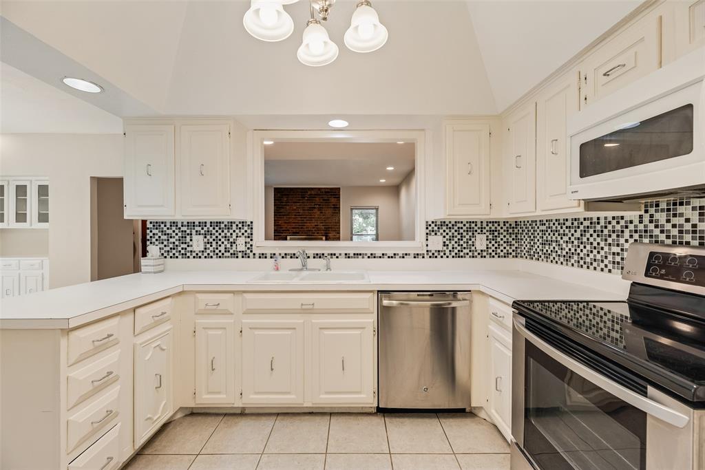 Silvertree Square - Residential