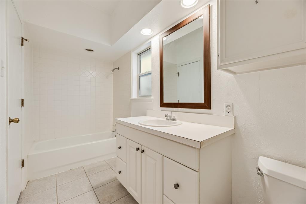 Silvertree Square - Residential