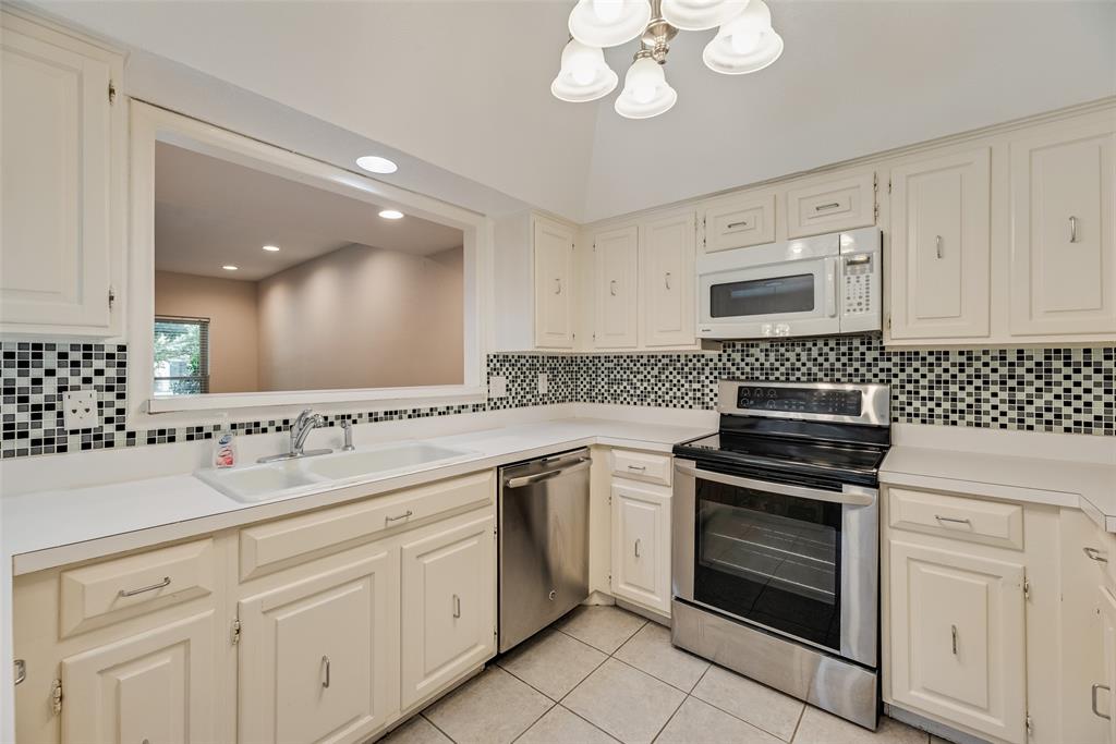Silvertree Square - Residential