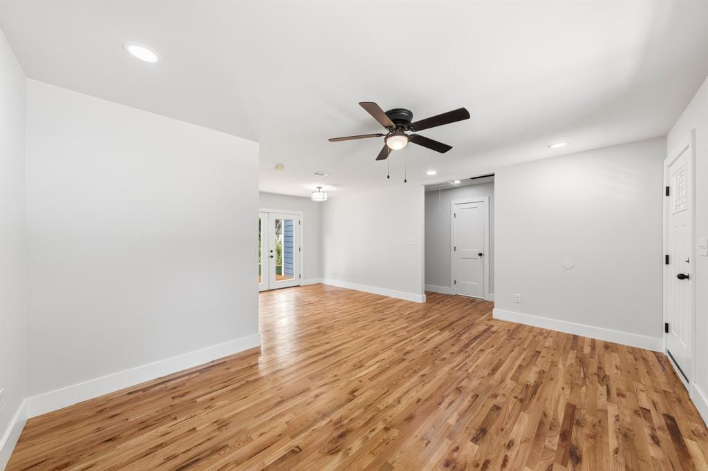 Bluebonnet Lawn - Residential