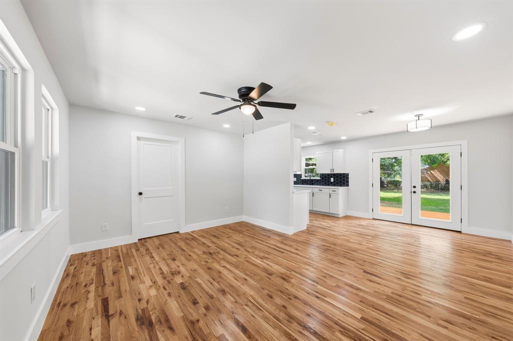 Bluebonnet Lawn - Residential