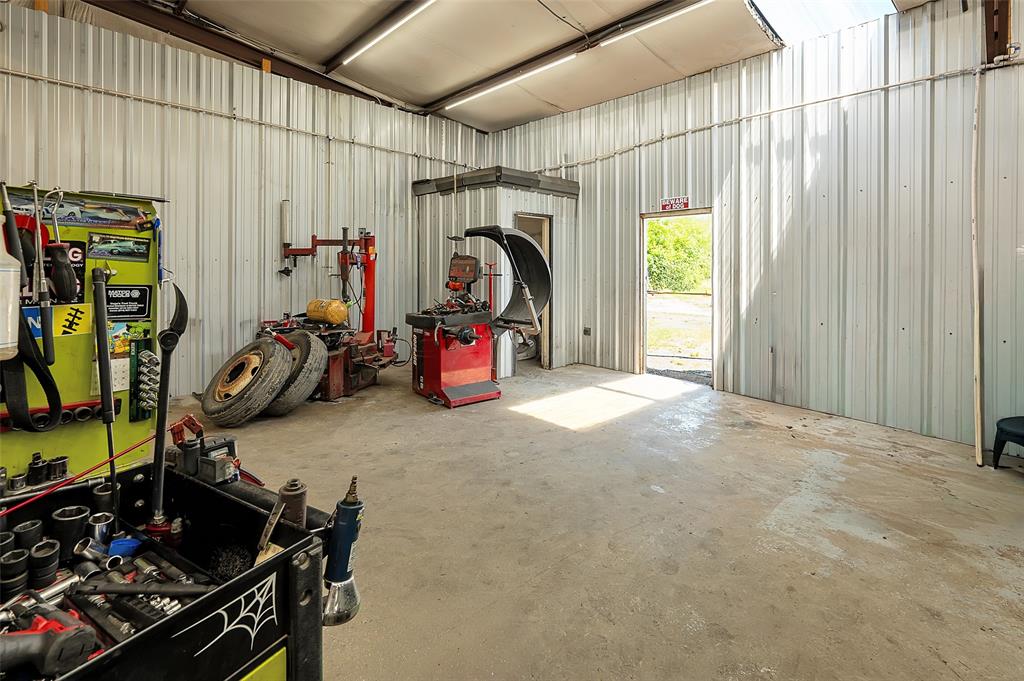 Honeycreek Acres - Commercial Sale