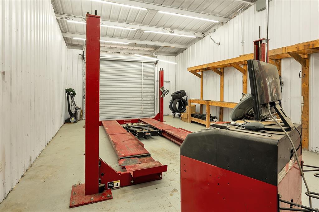 Honeycreek Acres - Commercial Sale