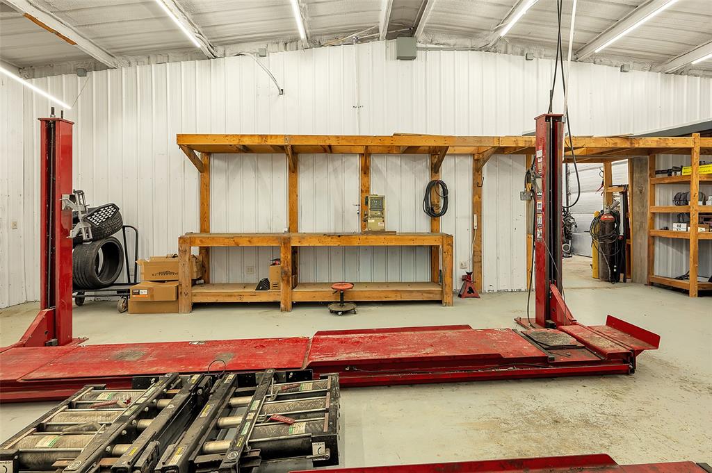 Honeycreek Acres - Commercial Sale