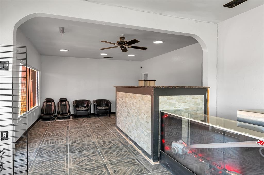 Honeycreek Acres - Commercial Sale