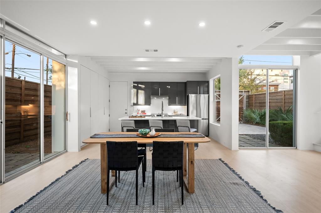 Robertson & Harris - Residential