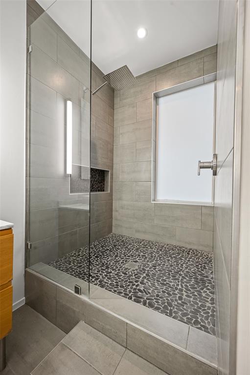 Robertson & Harris - Residential