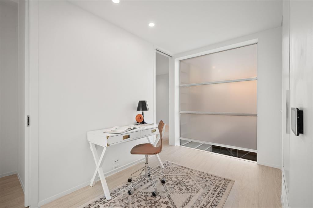 Robertson & Harris - Residential