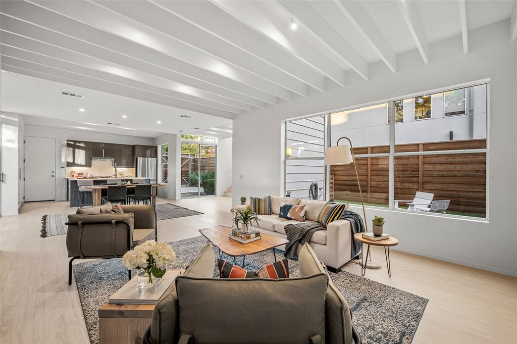 Robertson & Harris - Residential