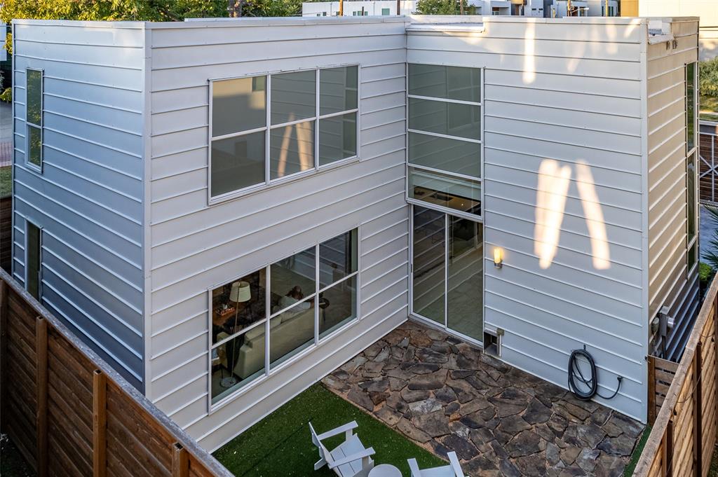 Robertson & Harris - Residential