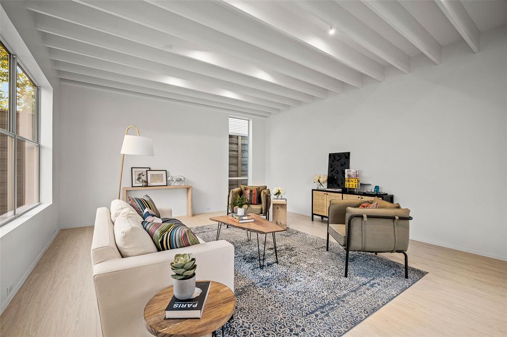 Robertson & Harris - Residential