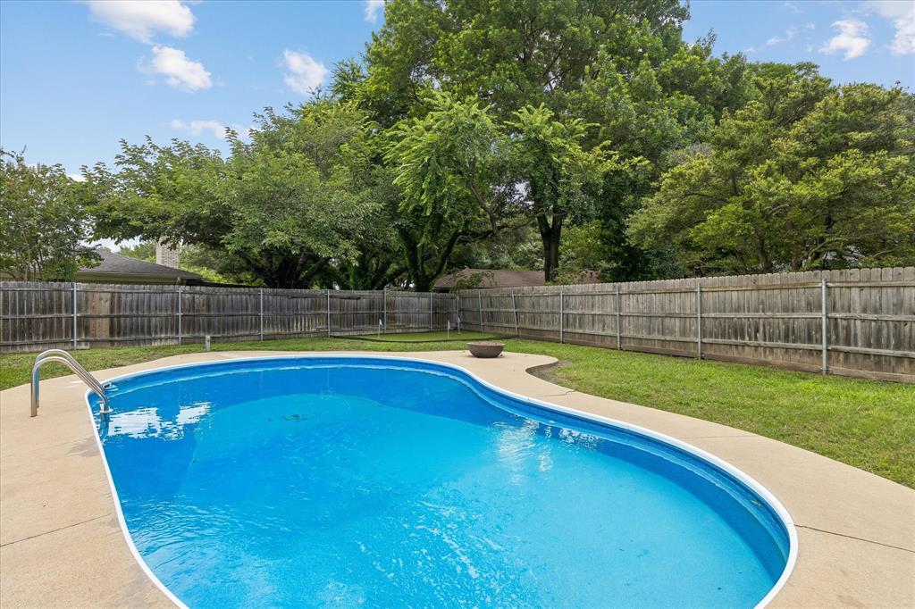 Ridglea Country Club Estates - Residential