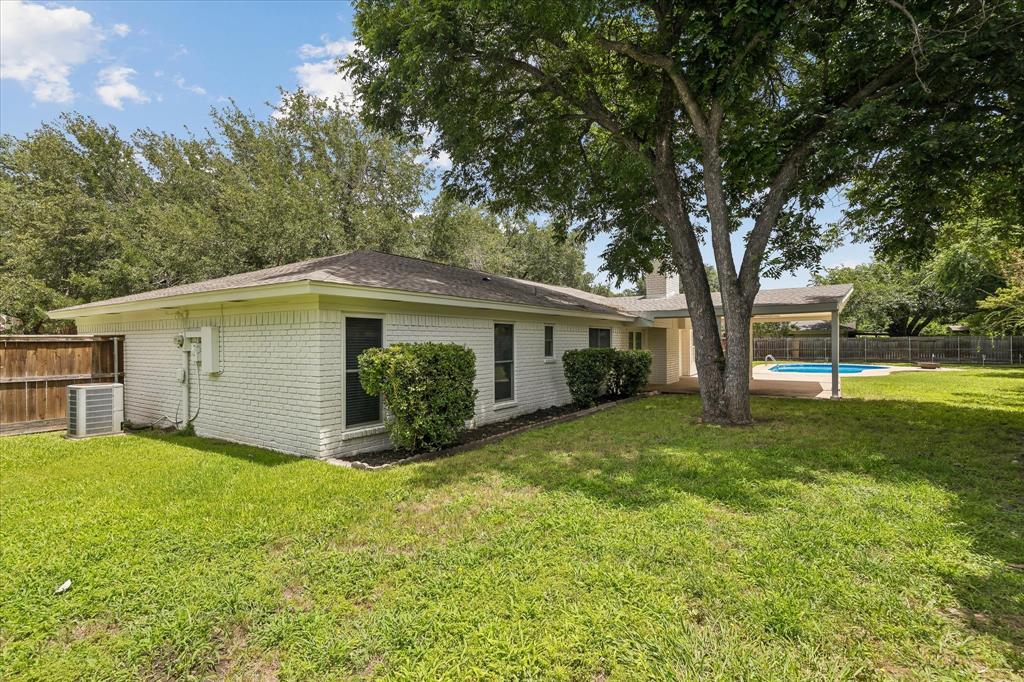 Ridglea Country Club Estates - Residential