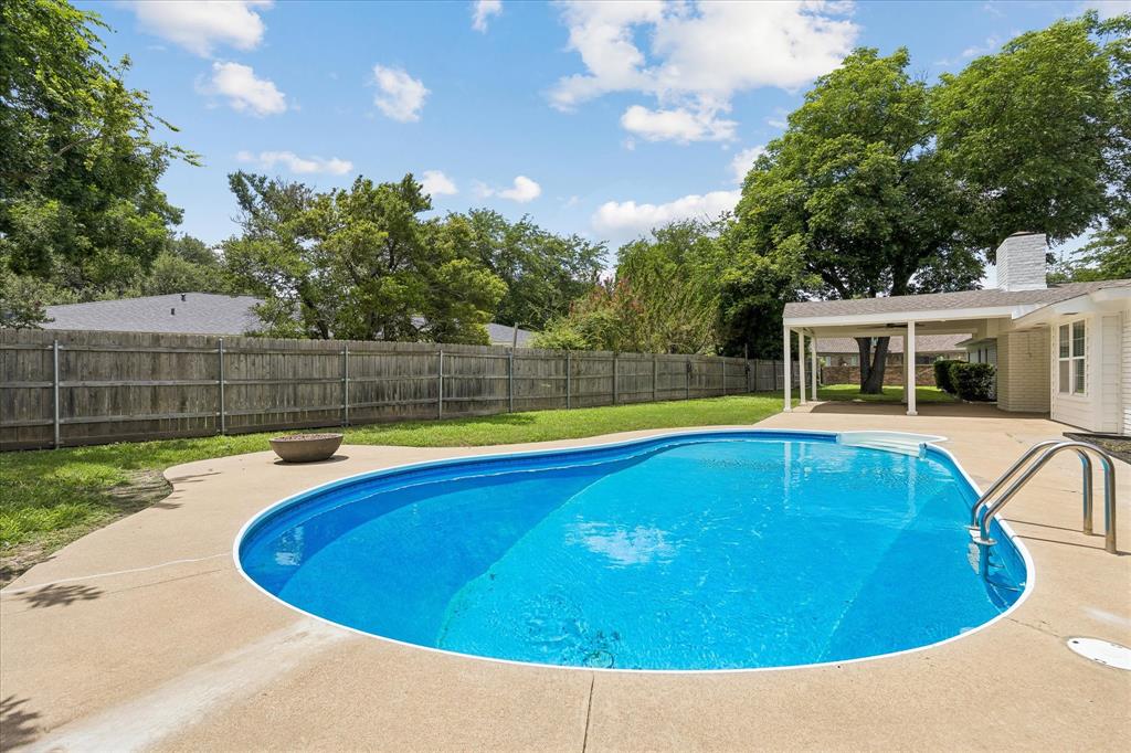 Ridglea Country Club Estates - Residential