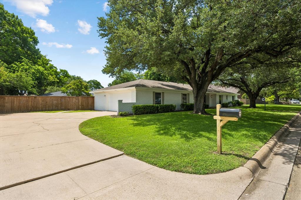 Ridglea Country Club Estates - Residential