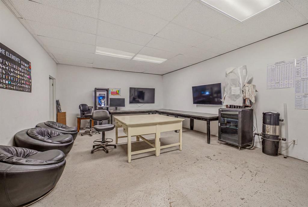 B R Add - Commercial Sale