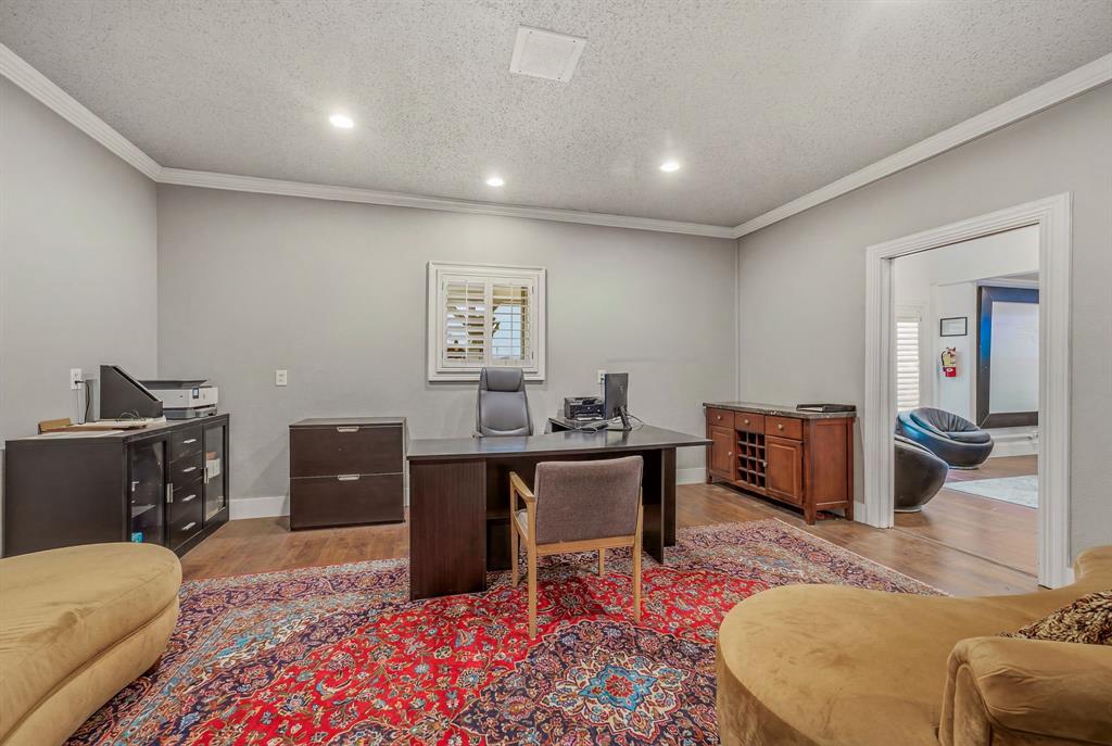 B R Add - Commercial Sale