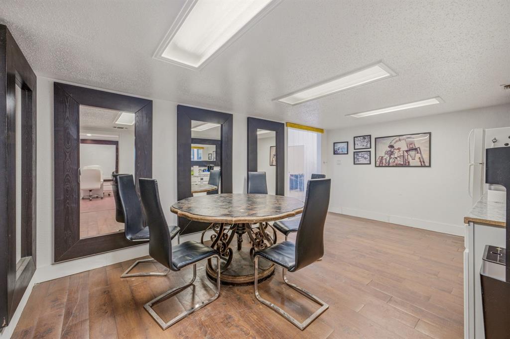 B R Add - Commercial Sale