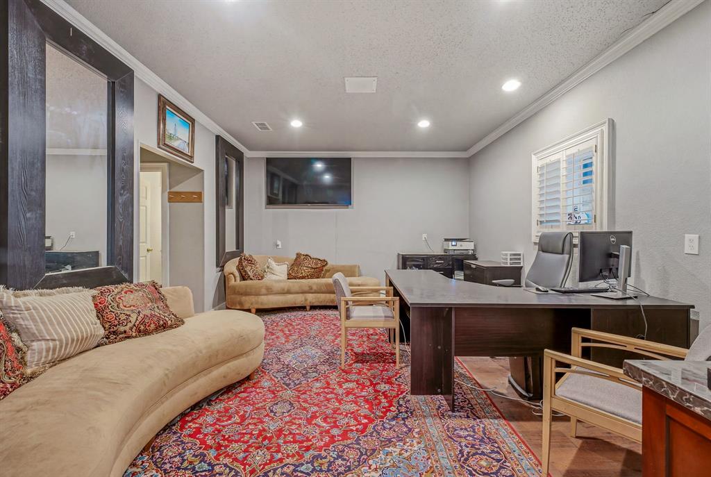 B R Add - Commercial Sale