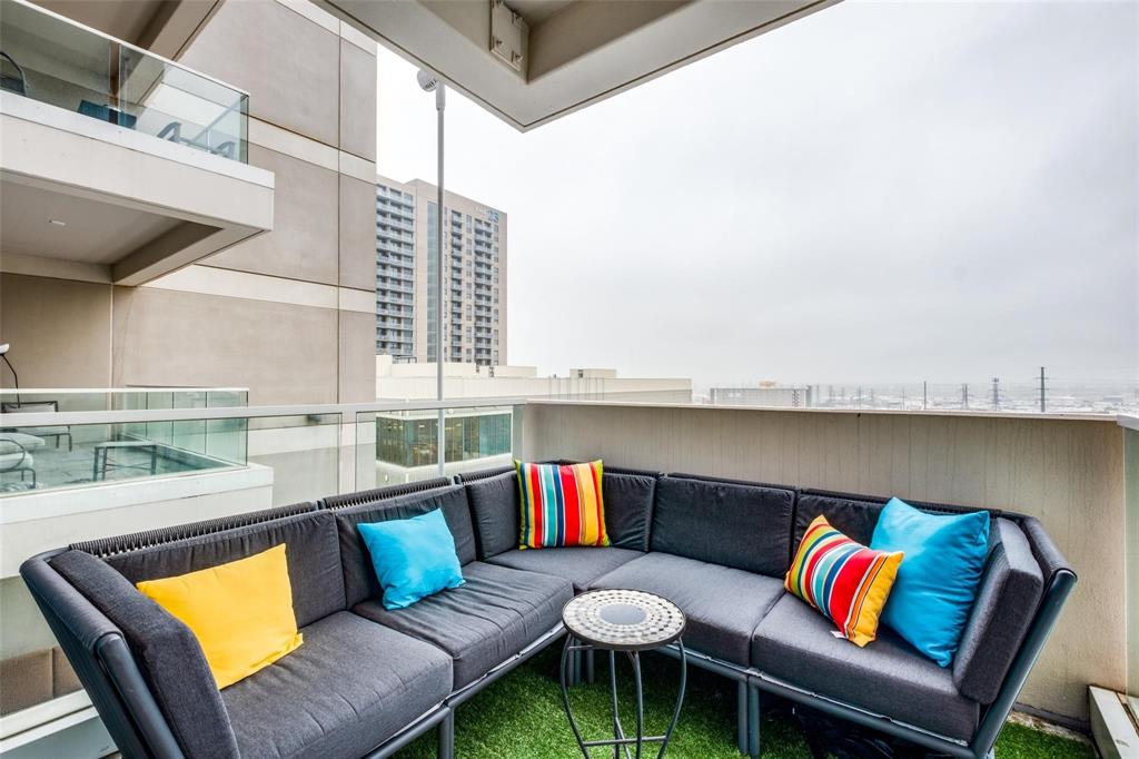South Tower Residences - Residential