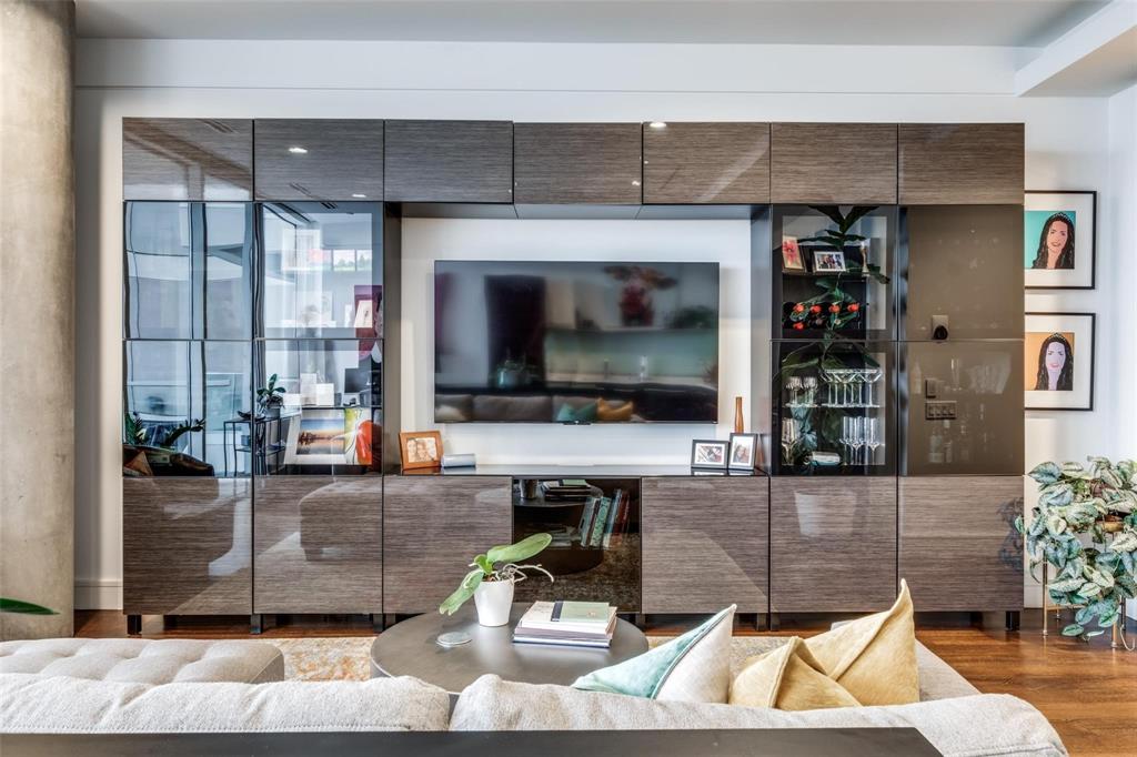 South Tower Residences - Residential