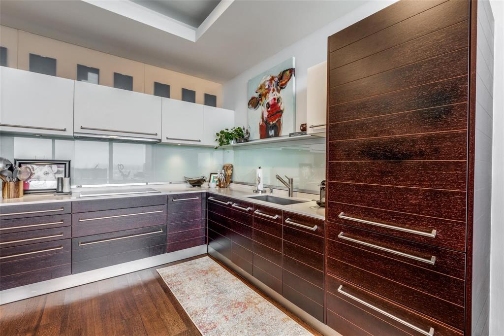 South Tower Residences - Residential