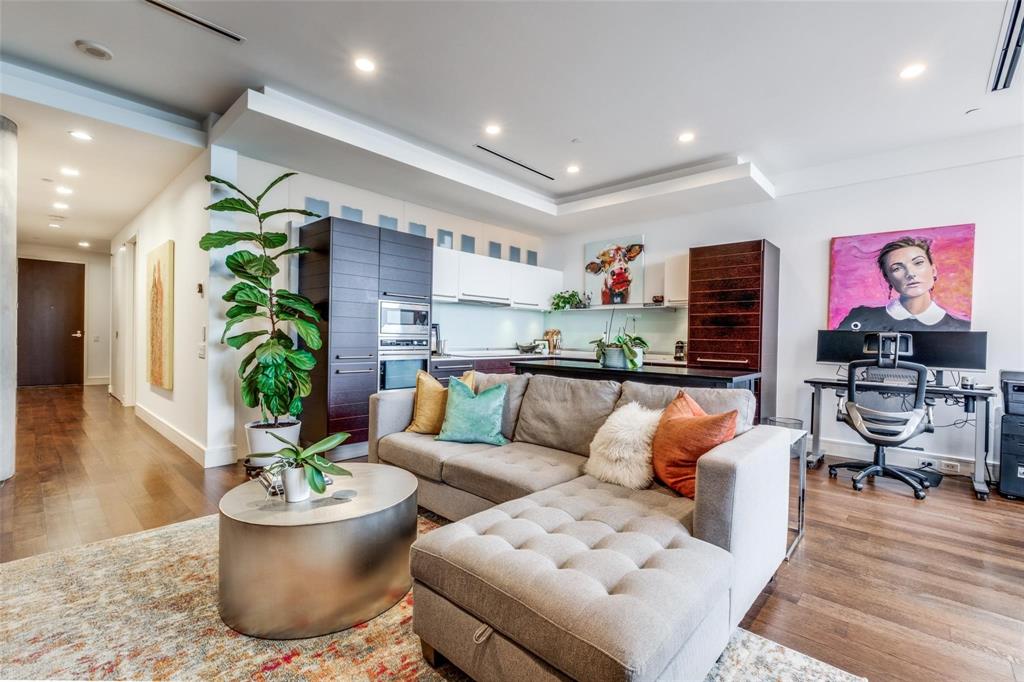 South Tower Residences - Residential