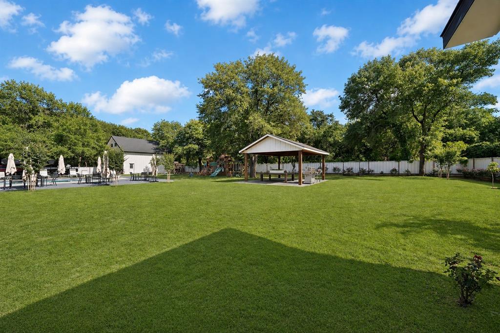 WESTWOOD - Residential