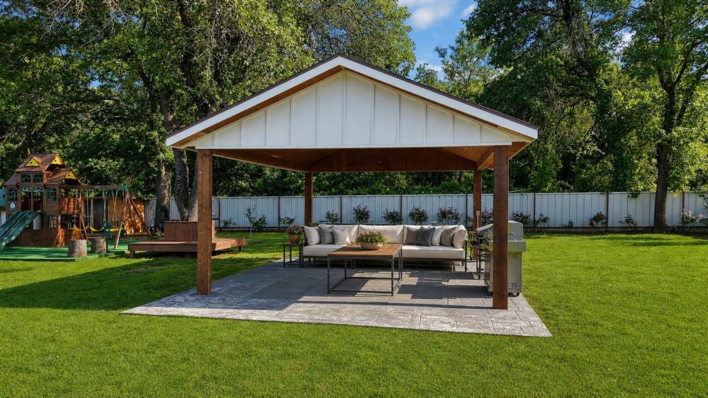 WESTWOOD - Residential
