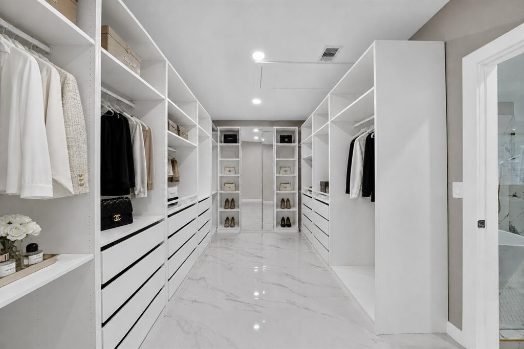 WESTWOOD - Residential