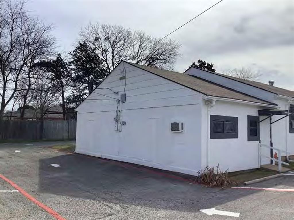 Uhl Estates - Commercial Sale