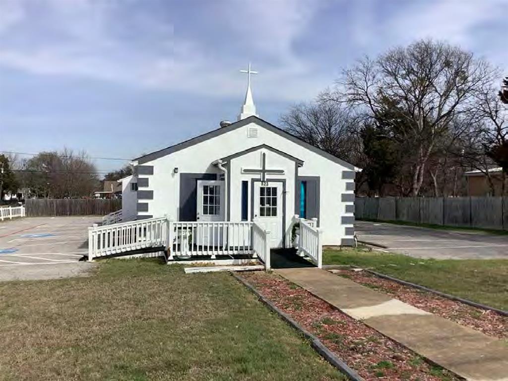 Unique opportunity to purchase a church and religious facility located at 823 W Danieldale Rd. The property includes an approximately 2,110 square foot building situated on an approximately 18,815 square foot lot. Built in 1943, the building features a sanctuary, office area, and two restrooms. Current use is church and religious facility. Property offers potential for a congregation, nonprofit, community service use, or similar owner use. Convenient Dallas location with on site parking and flexible future use potential. Property is being sold as is. Buyer and buyer’s agent to verify zoning, permitted use, square footage, lot size, taxes, condition, utilities, parking, and all property information.