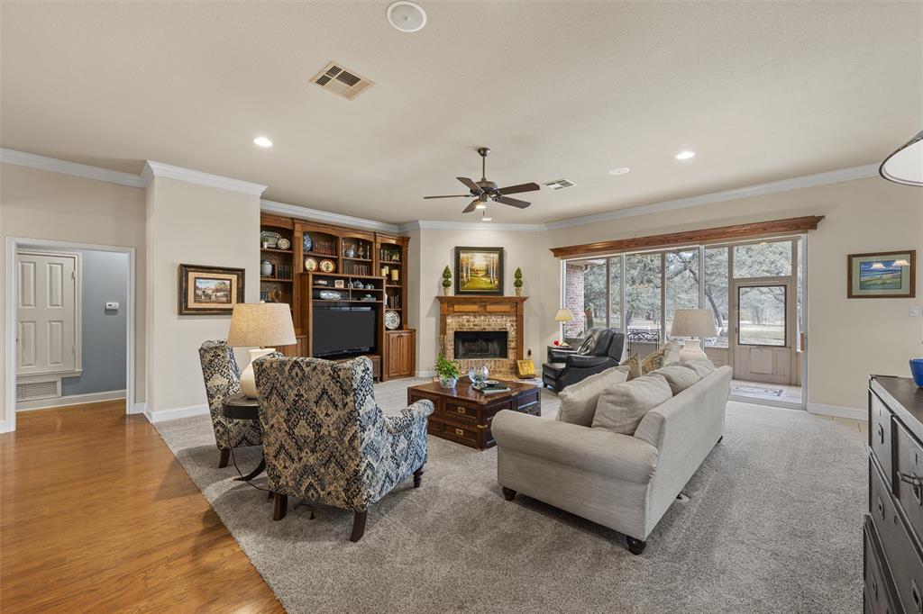 Three 17 River Oaks - Residential