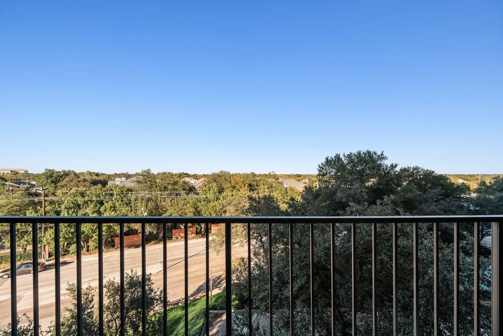 Bonaventure Condo - Residential