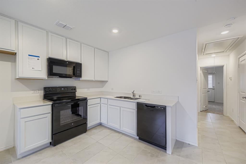 Risinger Court Condos - Residential