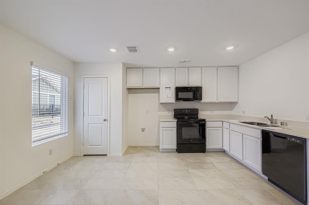 Risinger Court Condos - Residential