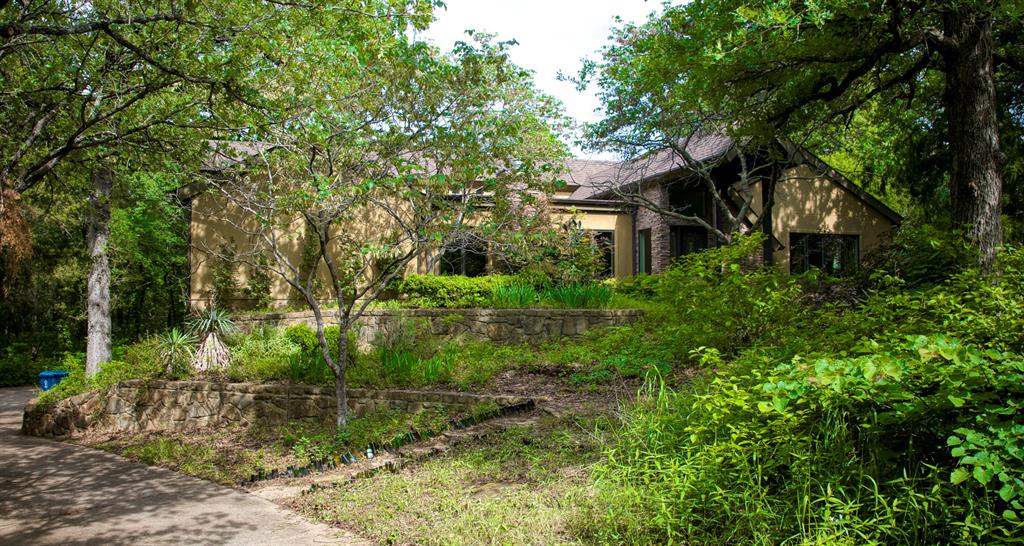 Emerald Sound At Lake Lewisvil - Residential